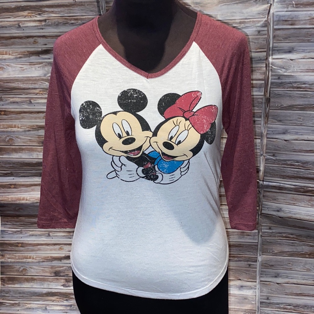 Disney Top- D26-27